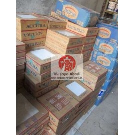 Keramik Lantai Putih